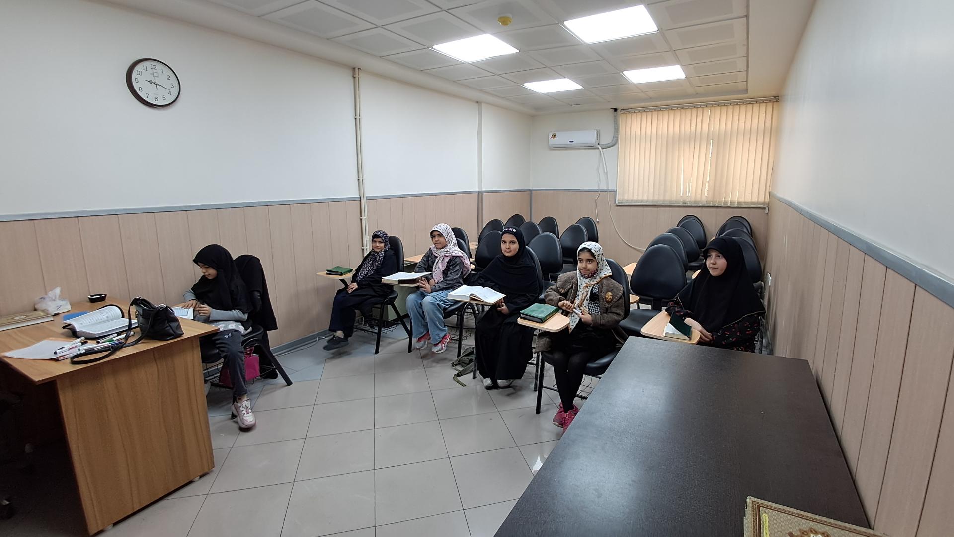 عکس موسسه فرهنگی قرآن و عترت معرفت