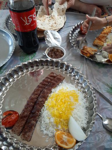 رستوران و چلوکبابی کارون