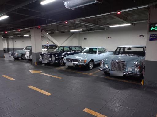 عکس پارکینگ ایران مال