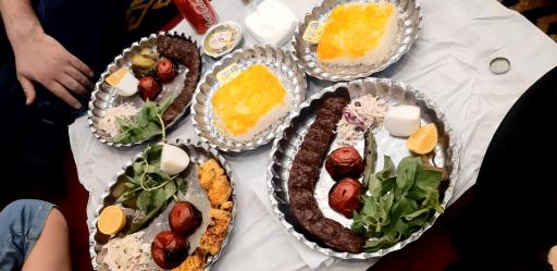 عکس کباب ساطوری بابا میرزا 