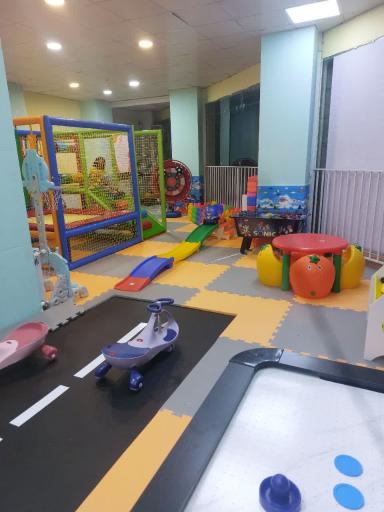 عکس خانه بازی لالالند