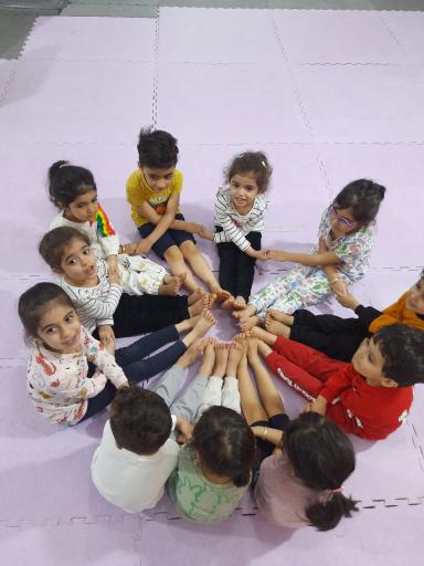 عکس باشگاه ورزشی پیروز