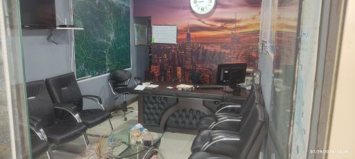 عکس مشاور املاک خانه نو