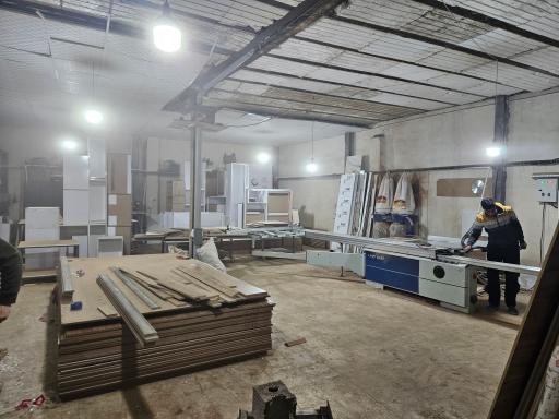 عکس خدمات برش و پی وی سی