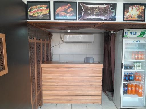 عکس فست فود مش حسن