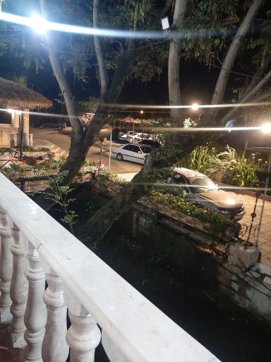 عکس اقامتگاه و رستوران طاق کسری