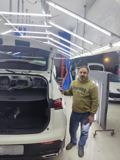 عکس مرکز تشخیص رنگ و کارشناسی فنی خودرو
