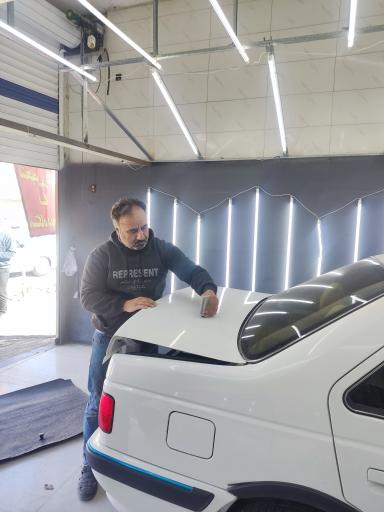 عکس مرکز تشخیص رنگ و کارشناسی فنی خودرو