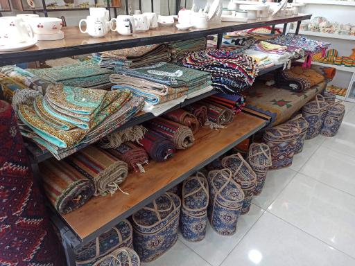 عکس فروشگاه نقش و نگار