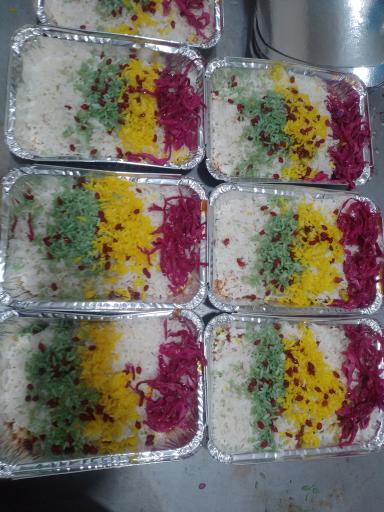 عکس تهیه غذای اعیونی 