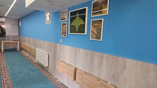 عکس دبیرستان دوره اول پسرانه آرمان