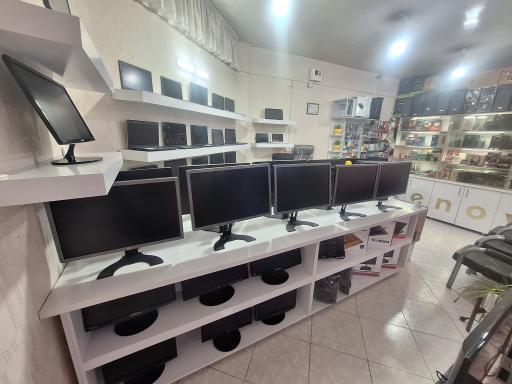 عکس گروه مهندسی رایاکار