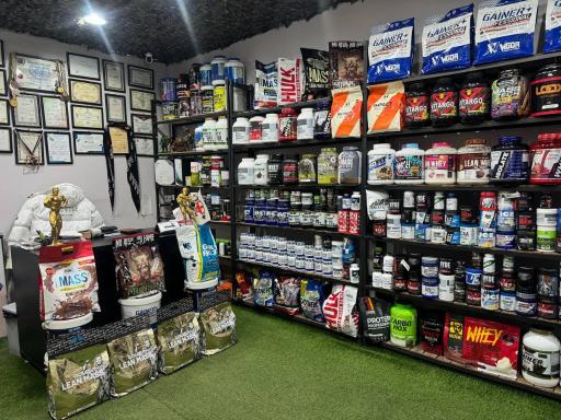 عکس مکمل ورزشی کوین (مقداد قیاسوند)