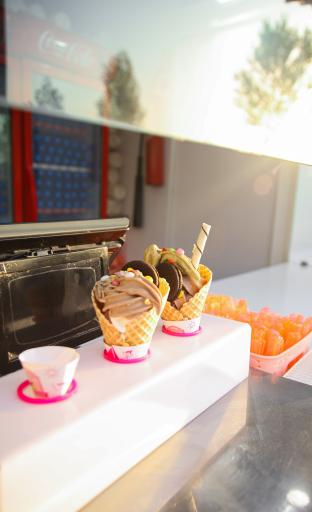 عکس بستنی ایتالیائی سوئیتی لند دریاچه