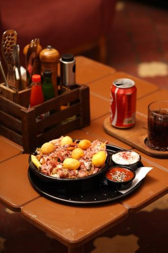 عکس کافه و رستوران ترافیک پلاس