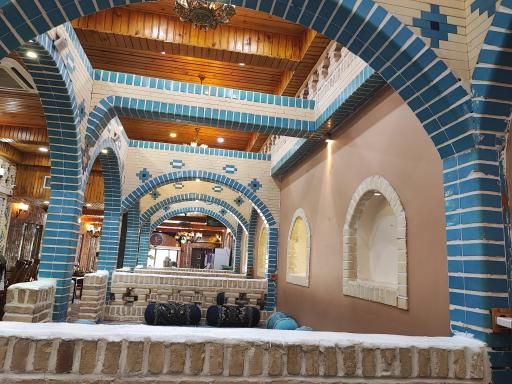 رستوران سنتی انارگل