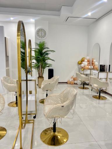 عکس سالن زیبایی آناهیتا