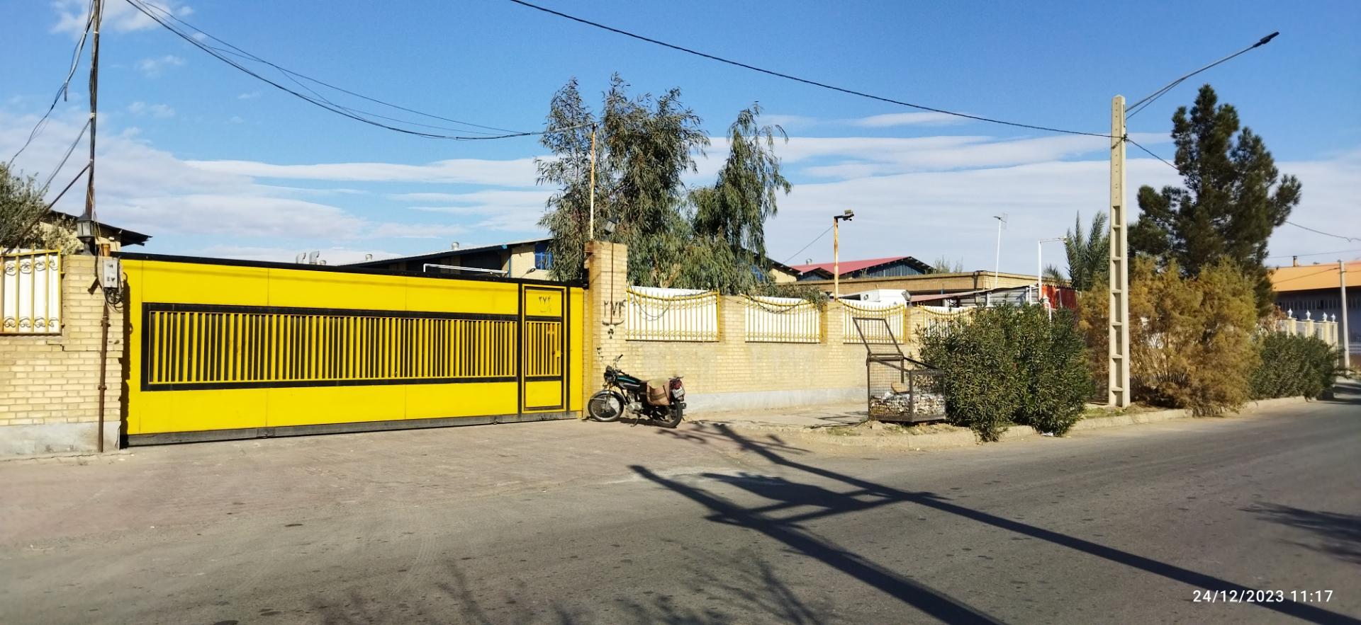 عکس شرکت ظروف یکبار مصرف منصف آلومینیوم