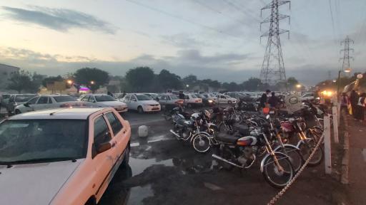 عکس پارکینگ پارک آزادگان