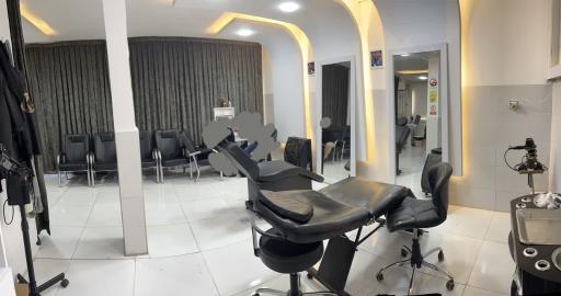 عکس صالون تجمیل عروسک