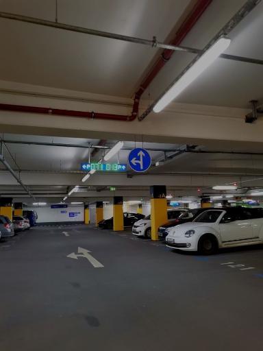 پارکینگ عمومی ستاره شهر (طبقاتی)