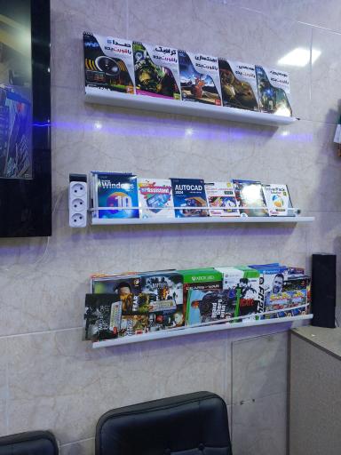 عکس موبایل وکامپیوتر رایان نت