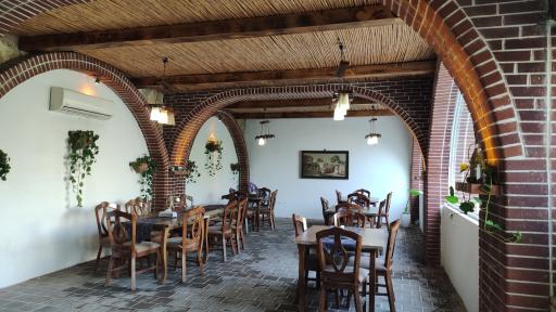 عکس باغ رستوران شمس