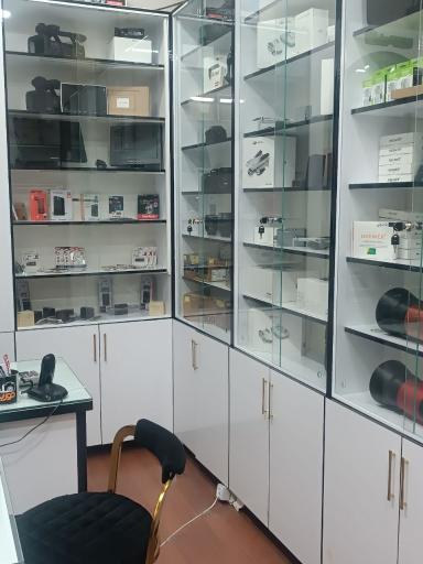 عکس فروشگاه دوربین ملک