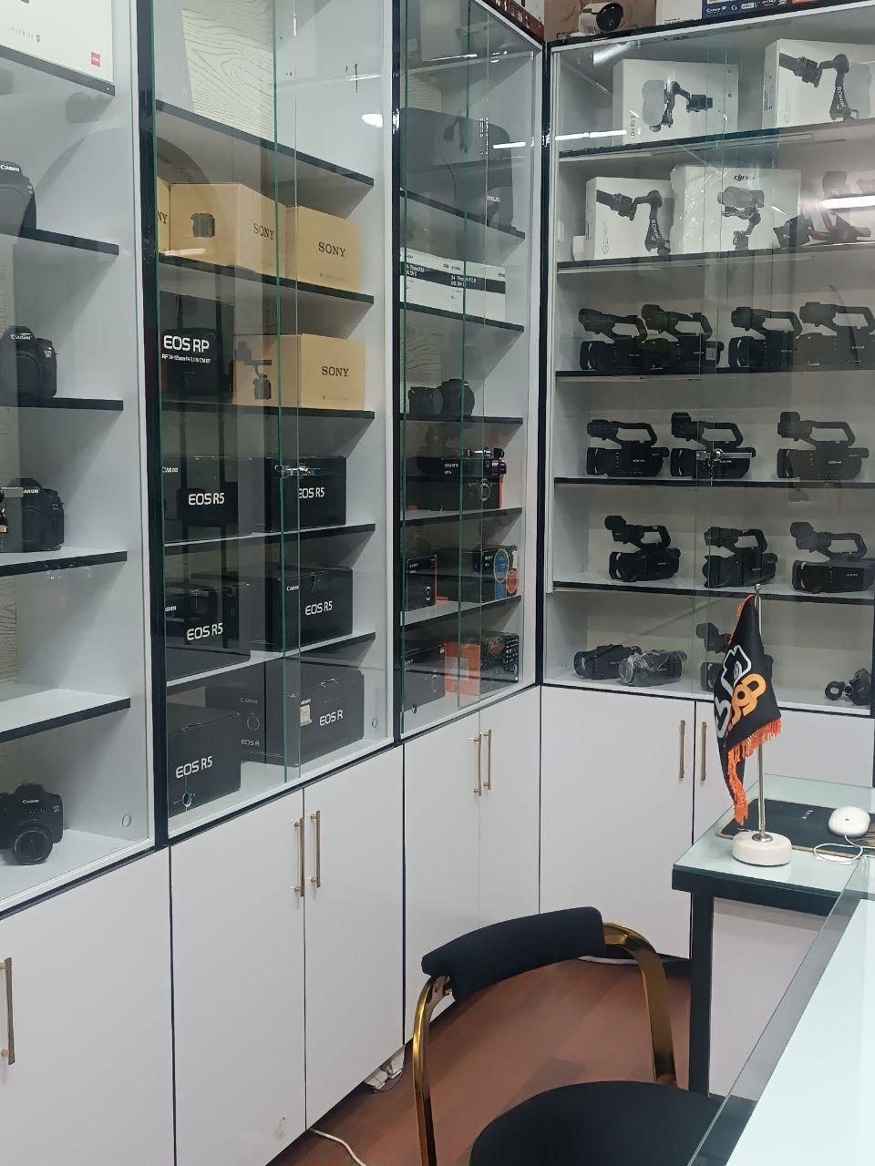 عکس فروشگاه دوربین ملک