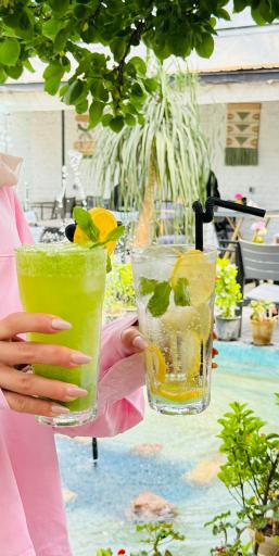 رستوران مزه طور