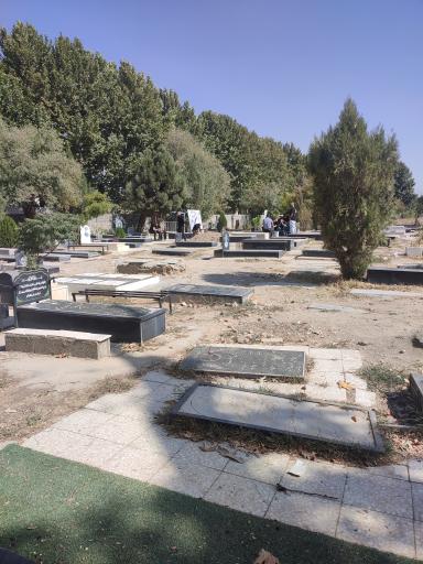 عکس آرامستان سرخاب