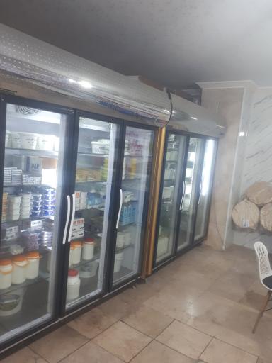 عکس لبنیات و بستنی خورشید