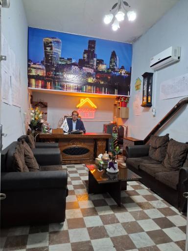 عکس مشاور املاک دیارخوبان