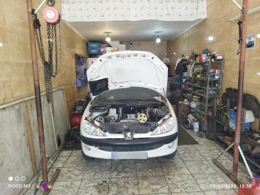 عکس تعمیرگاه تخصصی سید جواد موسوی نژاد 