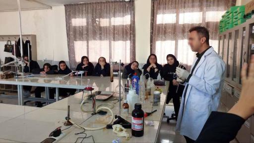 عکس دبیرستان دخترانه رستا