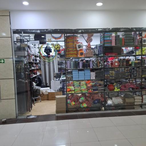 عکس فروشگاه ورزشی کاپیتان شیراز