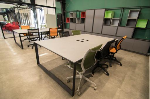 عکس کارخانه نوآوری و خانه خلاق آمپر