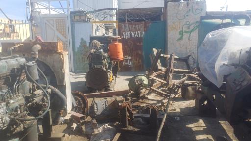 استوک بنز و موتورهای دیزلی حاج محرم 