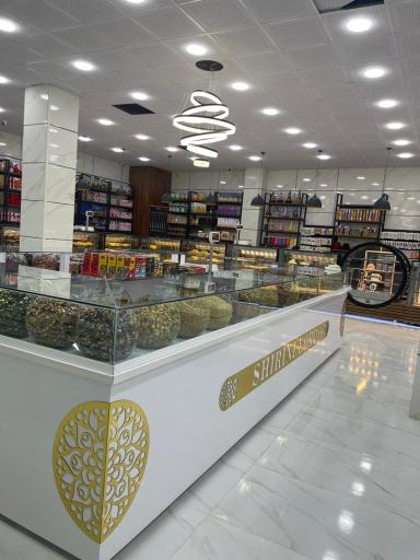 عکس شیرینی سرای لرد