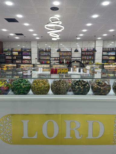 عکس شیرینی سرای لرد