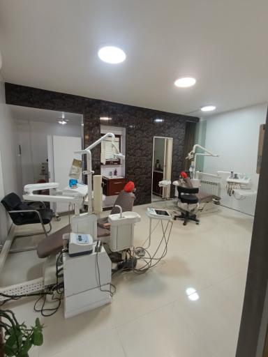 عکس کلینیک دندانپزشکی بهار