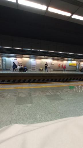 عکس ایستگاه مترو ميدان آزادی