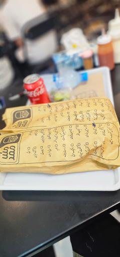 عکس اغذیه فروشی مش ممد