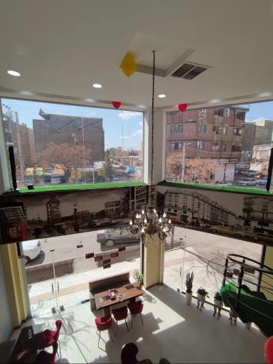 عکس خانه سوخاری خروس شکمو