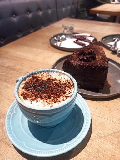 عکس کافه رستوران پلاک 5