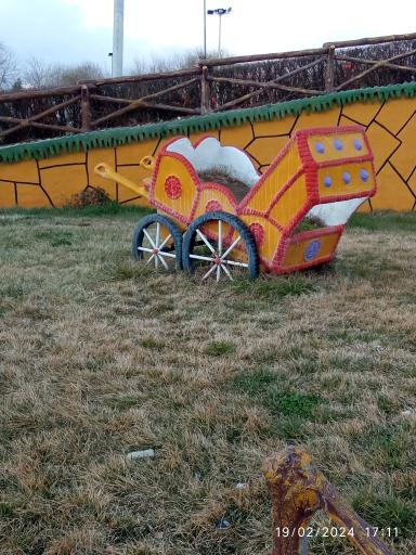 عکس شهربازی بوستان نماز