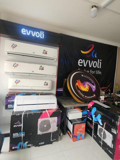 عکس فروشگاه دنیای اسپلیت رحیمی