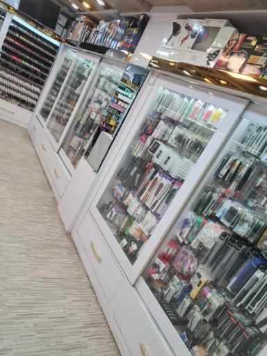 عکس آرایشی بهداشتی  یاشیل شاپ