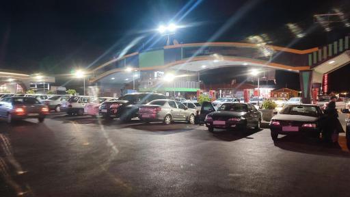 عکس جایگاه سوخت بنزین و گازوئیل الماس درخشان