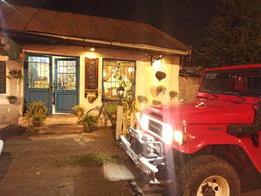 عکس کافه و کباب و پیتزا هیزمی نور فود